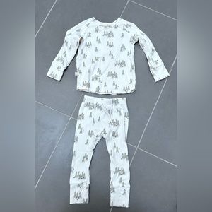 Childhoods Clothing tree shirt and pant set, 18-24 months
